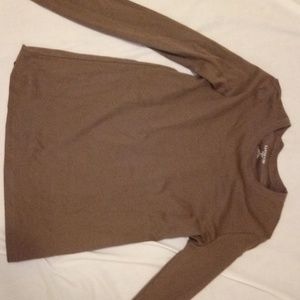 Women's fitted long sleeve top